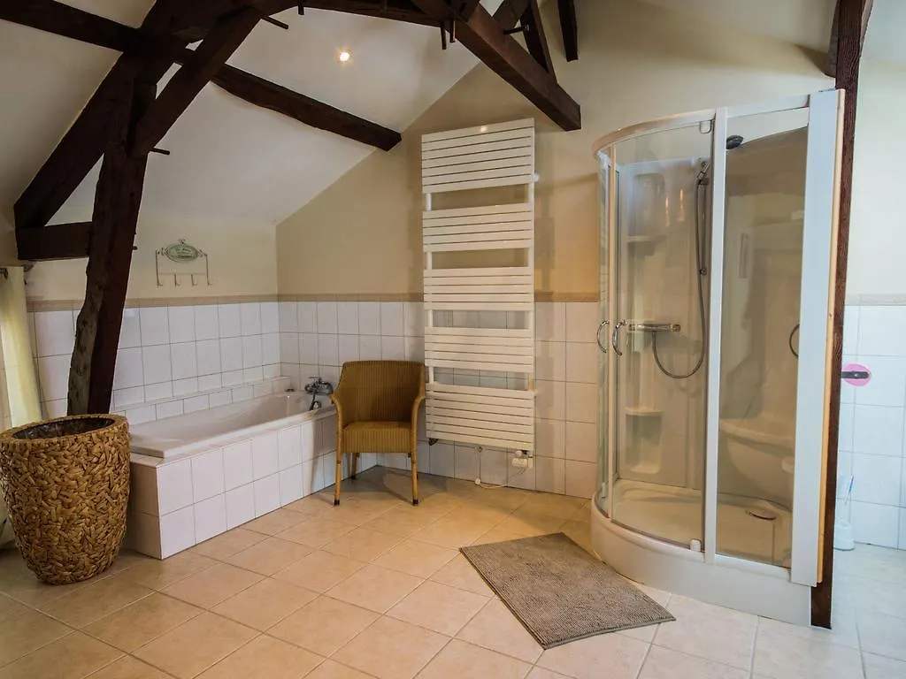 Luxurious Holiday Home With Private Pool Buzon 0*,  Francia